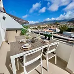 Teide View Malibu Park شقة