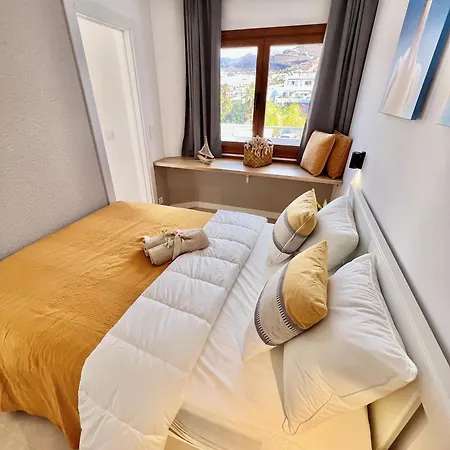 Teide View Malibu Park Апартаменти